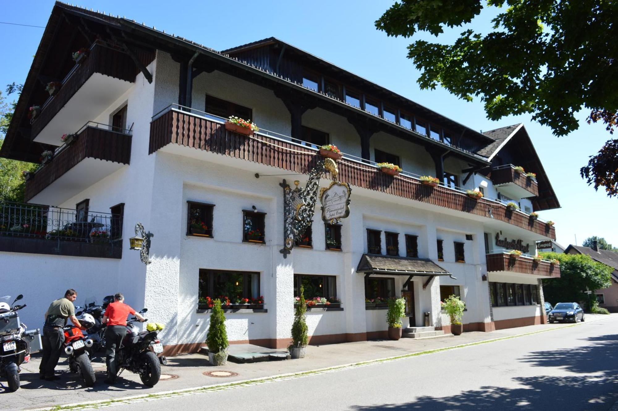 Alemannenhof Hotel Engel Rickenbach  ภายนอก รูปภาพ